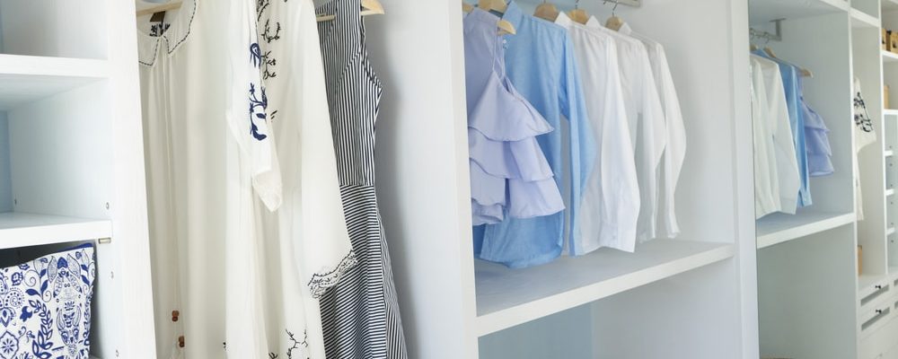 4 tips voor meer ruimte in de kledingkast